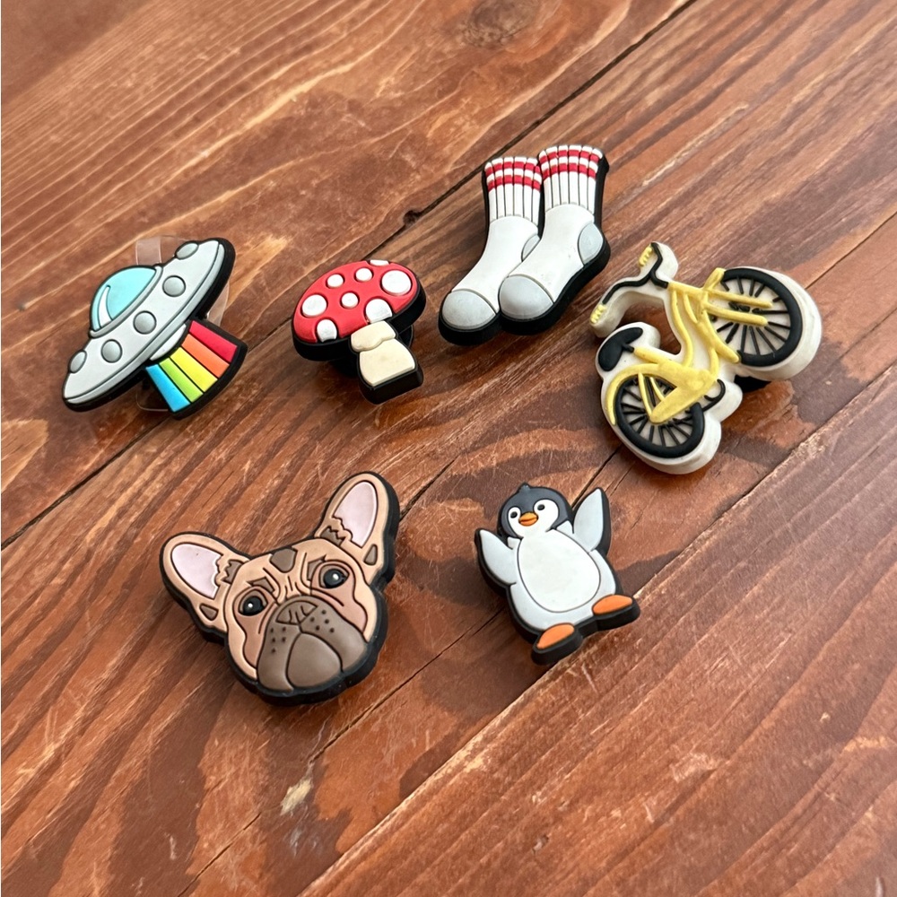 Crocs Shoe Jibbitz Fun Random French Bulldog Socks Alien Penguin Bicycle